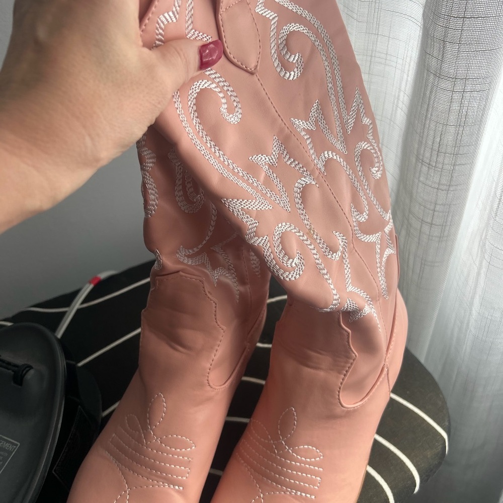 Pink Western Cowboy Boots - Picture 6 of 6
